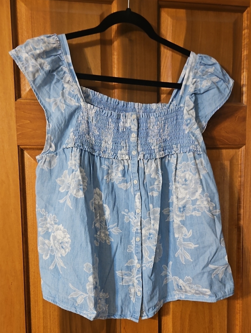 Old Navy Light Blue Floral Smocked Button-Front Top
